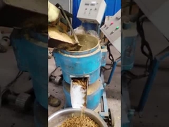 โรงสีเม็ดไม้กดสูง 300 กก. / ชม. 3 ลูกกลิ้งเครื่องอัดเม็ดไม้ขนาดเล็ก