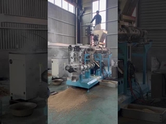 เครื่องทำอาหารสัตว์แบบสกรูคู่แบบลอยตัว เครื่องทำเม็ดอาหารปลาลูกสุนัข