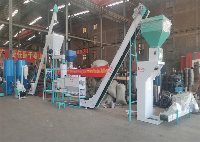 โรงสีเม็ดไม้ชีวมวลสำหรับทำไม้ซุงสาขาขี้เลื่อย pelletizer สายการผลิตเม็ดไม้