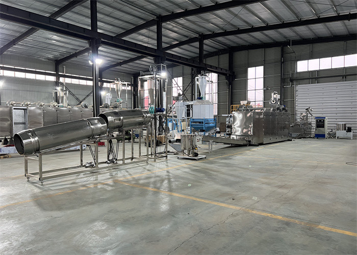 สายการผลิตเม็ดอาหารสัตว์ 5.5kw สายการผลิตอาหารสัตว์ปีกปลาลอยน้ำ