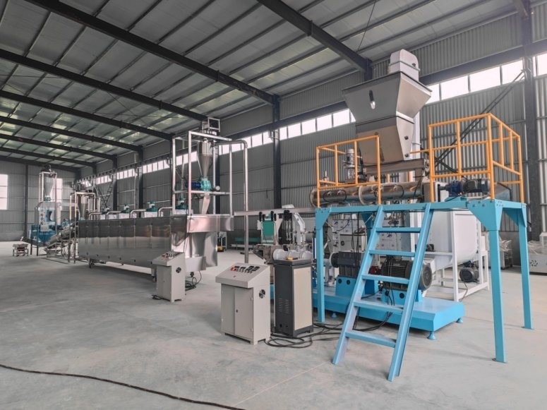 สายการผลิตเม็ดอาหารสัตว์ 5.5kw สายการผลิตอาหารสัตว์ปีกปลาลอยน้ำ