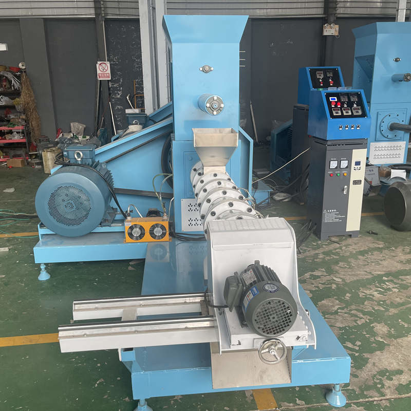 50 ~ 2000 กก. / ชม. เครื่องอัดรีดอาหารปลาแห้งเครื่องผลิตอาหารสุนัข 5.5-160 KW