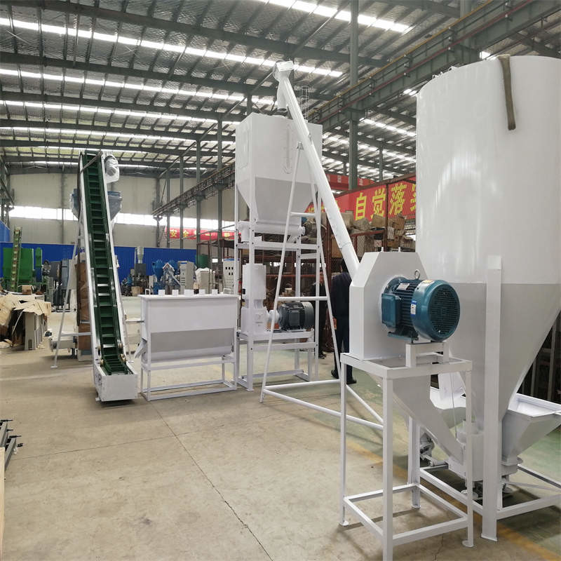 สายการผลิตเม็ดอาหารสัตว์ 500-1000 กิโลกรัม/ชั่วโมง 62KW 17*5*5.5m