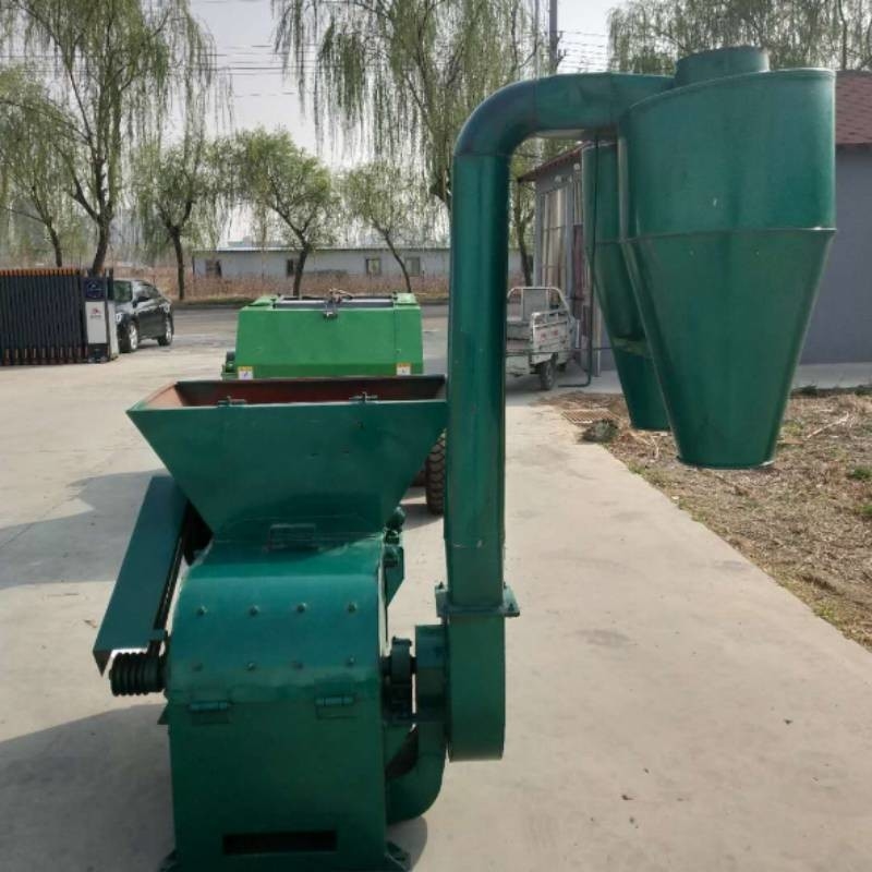 0.9-2t/H Output Grinder Crusher Machine 22kw เครื่องบดไม้สีที่กําหนดเอง