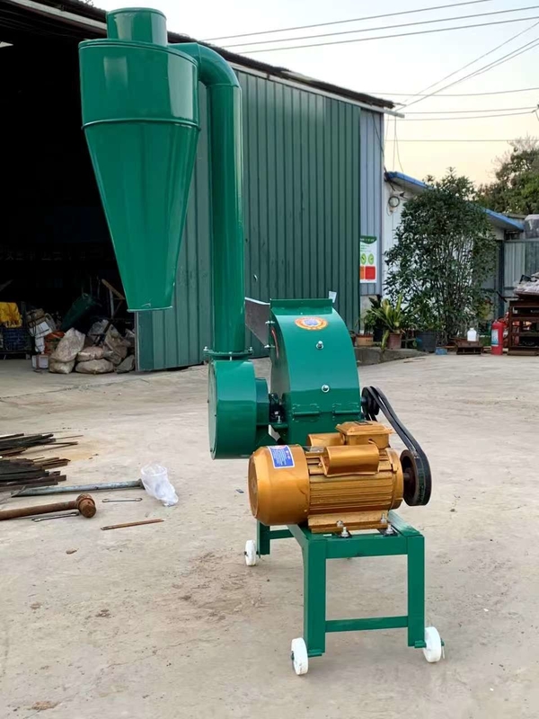 เครื่องบดอาหารสัตว์และเครื่องบด เครื่องแปรรูปอาหารสัตว์หญ้า เครื่องยนต์ดีเซล ข้าวโพดแกลบ เครื่องบดข้าวโพด โรงสีค้อน