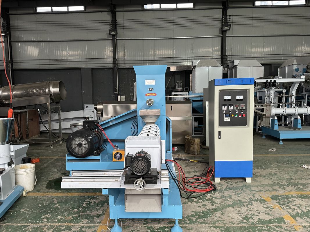 0.5-1 ตัน / ชั่วโมง ความจุ สายการผลิตเม็ดอาหารสัตว์ที่มีวัสดุแพร่สําหรับเมล็ดหญ้าและการติดตั้งคู่มือวิศวกร