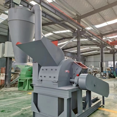37kw 800-1000kg / H เครื่องบดขี้เลื่อย 75DB เครื่องบดไม้ CE
