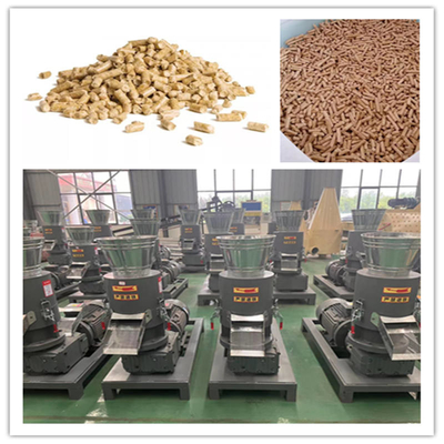 เครื่องทำเม็ดไม้ตายแบน 55kw 250-800 กิโลกรัม / ชั่วโมงเครื่องเม็ดชีวมวล CE